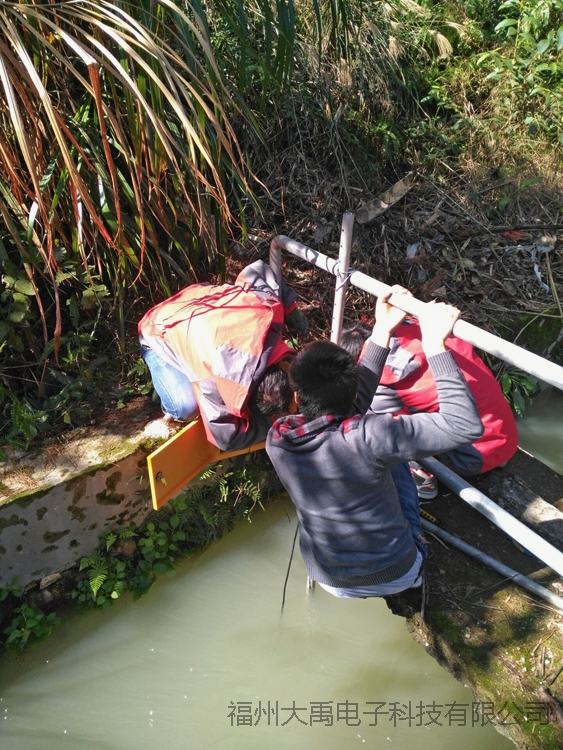 159947963550532.jpg 說(shuō)明: http://image0.chunsuns.com/site501/upload/album/20161214/2016121412351343502083.jpg