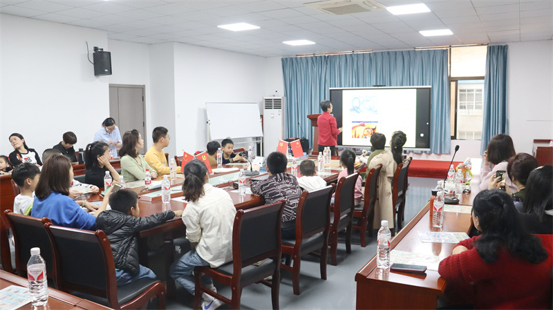 福建農(nóng)林大學(xué)李芳博士受邀赴我司作公益授課【大禹電子】 福建農(nóng)林大學(xué)李芳博士受邀赴我司作公益授課【大禹電子】